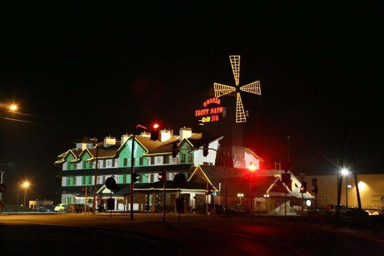 Hotel Złoty Młyn Majków Piotrków Trybunalski Buitenkant foto