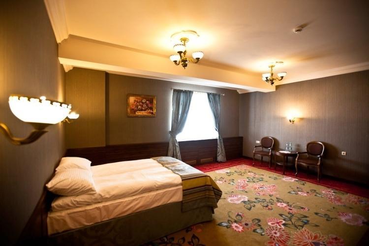 Hotel Złoty Młyn Majków Piotrków Trybunalski Kamer foto